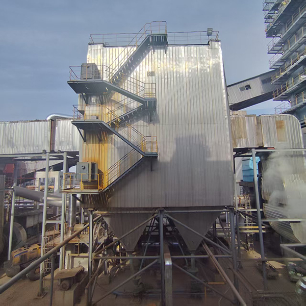 电袋呼和浩特除尘器工程案例： 130T/h锅炉配套电袋呼和浩特除尘器
